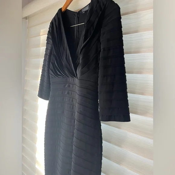 Adrianna Papell V Neck 3/4 Sleeves Dress - Picture 2 of 7